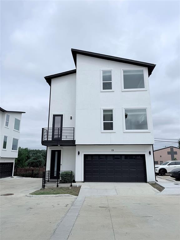 property at 1417 Kramer Ln