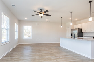 Waterford Apartments in Spring Lake, NC - Building Photo - Interior Photo