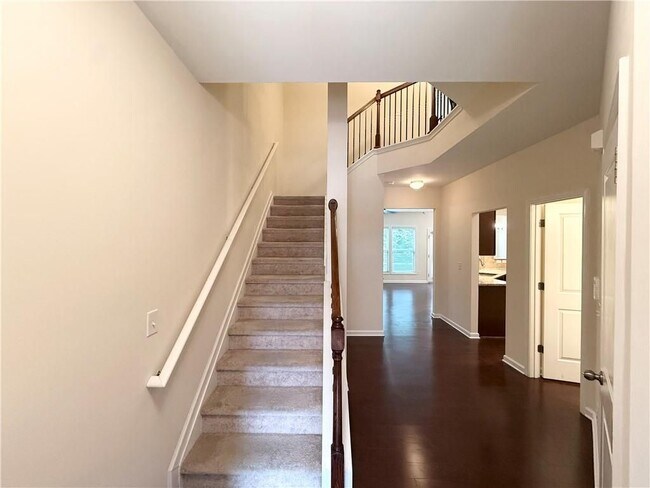 13432 Gardiner Ln in Milton, GA - Foto de edificio - Building Photo