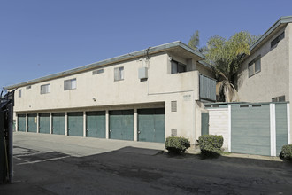 5075 Atlantic Ave in Long Beach, CA - Building Photo - Building Photo