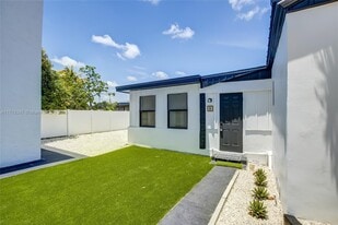 3671 NE 11th Ave in Oakland Park, FL - Building Photo