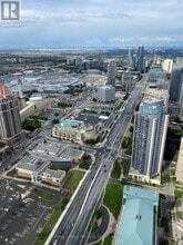 3900 Confederation Pkwy in Mississauga, ON - Building Photo - Building Photo