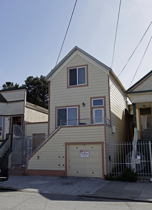 1639 Kirkwood Ave in San Francisco, CA - Foto de edificio