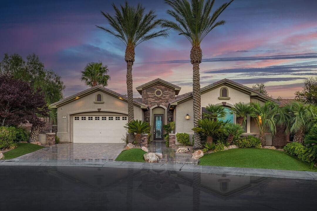 60 Chapman Heights St in Las Vegas, NV - Building Photo