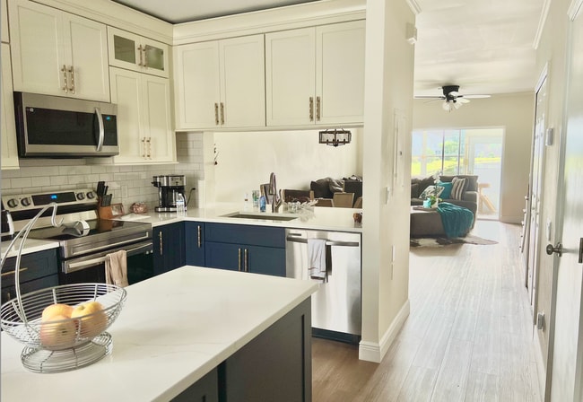 property at 318 Countryside Key Blvd
