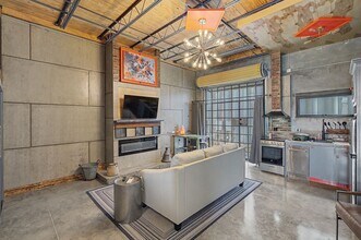 2204 Austin Ave in Nashville, TN - Building Photo - Building Photo