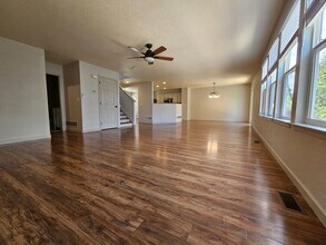 16657 E Phillips Ln in Englewood, CO - Foto de edificio - Building Photo