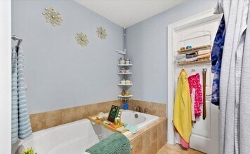 949 Hudson Ave in Stillwater, NY - Building Photo - Building Photo