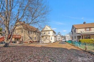 350 Bergen St in Plainfield, NJ - Building Photo - Building Photo