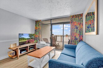 7200 N Ocean Blvd in Myrtle Beach, SC - Foto de edificio - Building Photo