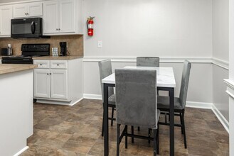 220 N Oakley Dr in Columbus, GA - Building Photo - Building Photo