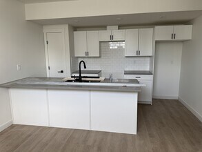 9636-9160 160 St NW in Edmonton, AB - Building Photo - Building Photo