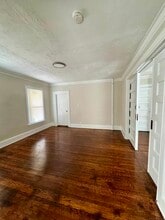 101 Stearns St in Bristol, CT - Building Photo - Building Photo