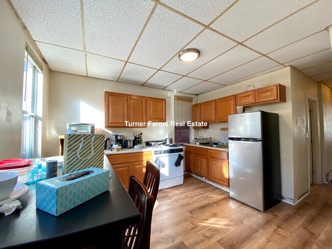 1572 Tremont St, Unit 3 in Boston, MA - Foto de edificio - Building Photo