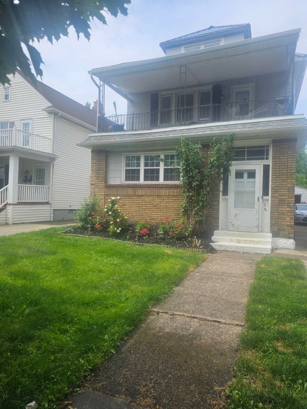 property at 28 Knox Ave