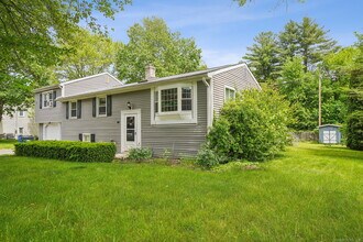 44 Simsbury Manor Dr in Simsbury, CT - Building Photo - Building Photo