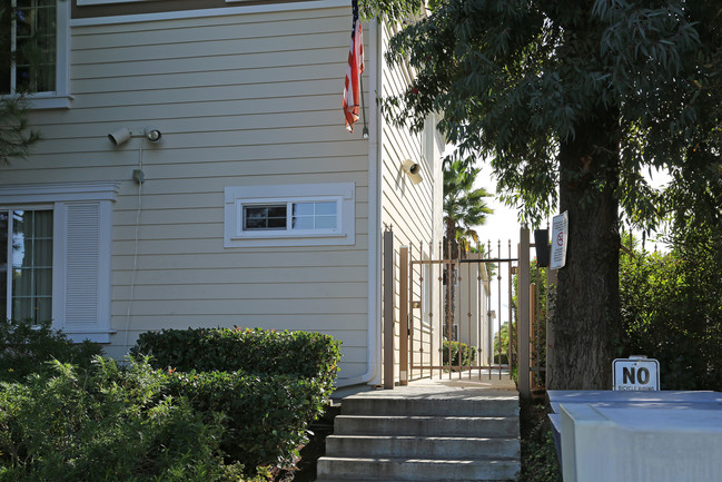 Victoria Station Apartments in Carlsbad, CA - Building Photo - Building Photo