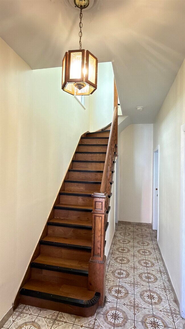 217 62nd St in West New York, NJ - Building Photo - Building Photo