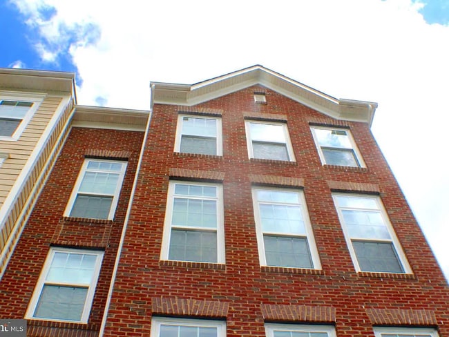 property at 43481 Town Gate Sq