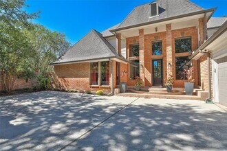 1818 Brookchester Dr in Katy, TX - Foto de edificio - Building Photo
