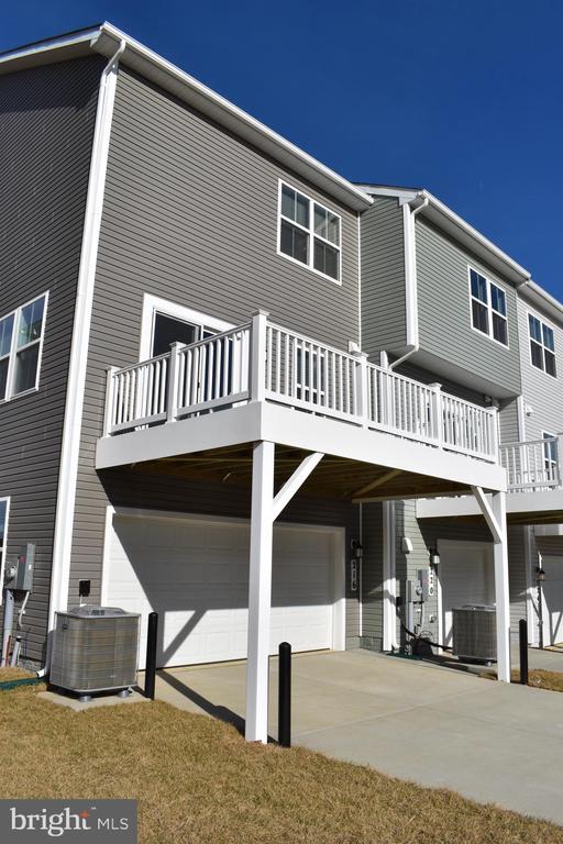 property at 216 Swan Fld Ave