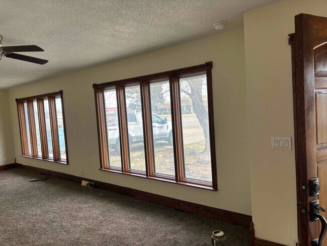 property at 611 S Andover Rd