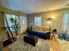 1717 Mound St in Davenport, IA - Building Photo - Building Photo