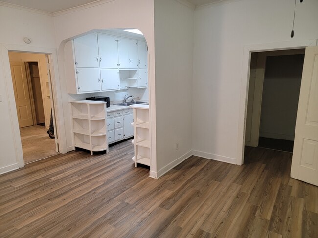 property at 1338 Main St