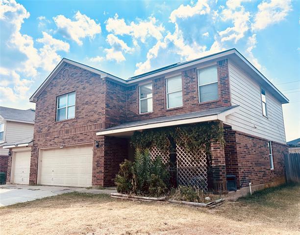 315 Spurlock Dr in Krum, TX - Building Photo - Building Photo