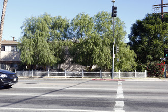 4800 Sepulveda Blvd in Sherman Oaks, CA - Building Photo - Primary Photo