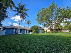 11578 NW 39th Pl in Coral Springs, FL - Building Photo - Building Photo