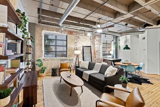 900 Peachtree St NE in Atlanta, GA - Building Photo - Building Photo