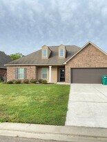 23319 Mango Dr in Denham Springs, LA - Building Photo