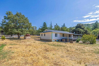 2779 Lakeview Dr in Julian, CA - Building Photo - Building Photo