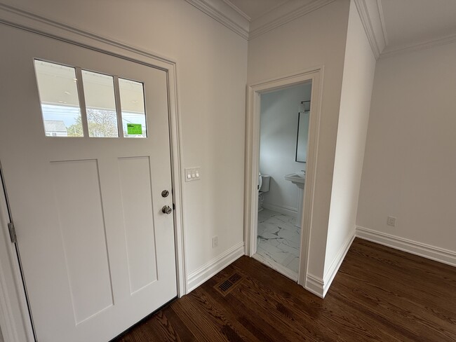 77 Congress St in Harrison, NY - Building Photo - Building Photo