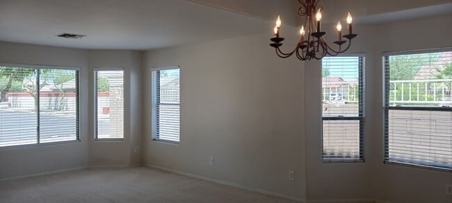 2401 W Darrel Rd in Phoenix, AZ - Building Photo - Building Photo