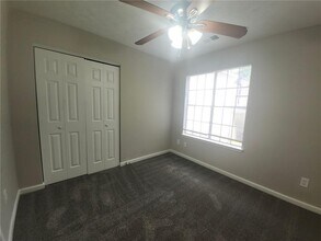 3225 Landgraf Close in Decatur, GA - Foto de edificio - Building Photo