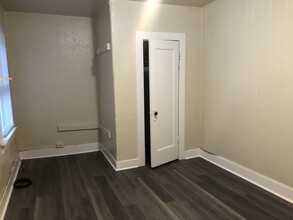 715 NE Maple St, Unit B in Pullman, WA - Building Photo - Building Photo