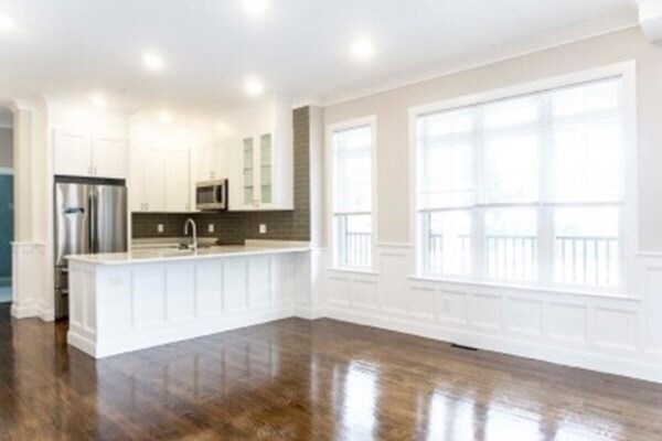 52 Athol St in Boston, MA - Building Photo
