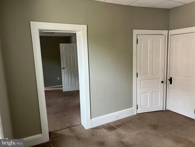property at 3 N Walnut St