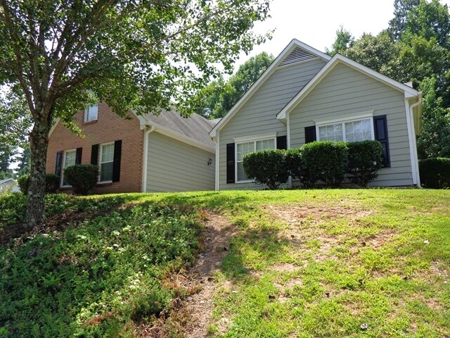 3350 Stratton Ln in Dacula, GA - Building Photo