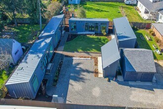 11458 NE Morris St in Portland, OR - Building Photo - Building Photo