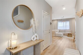 9716 Jade Rise Ave in Las Vegas, NV - Building Photo - Building Photo