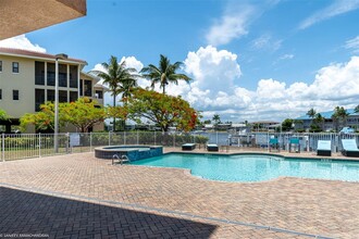 3322 Purple Martin Dr in Punta Gorda, FL - Foto de edificio - Building Photo