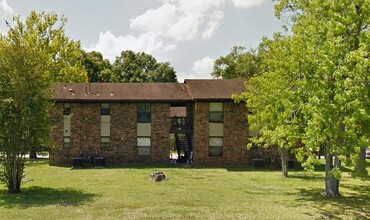 865 TX-105 in Sour Lake, TX - Foto de edificio - Building Photo