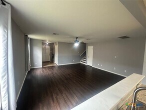 611 Perseus Dr in Killeen, TX - Foto de edificio - Building Photo