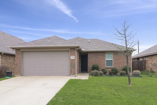 2416 Hawkwood Ct