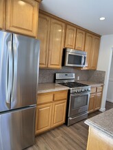 518 Dahlia Ave, Unit 518.5 Back Unit in Corona Del Mar, CA - Building Photo - Building Photo