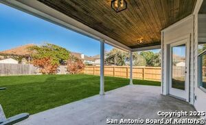 319 Perch Mdw in San Antonio, TX - Building Photo - Building Photo