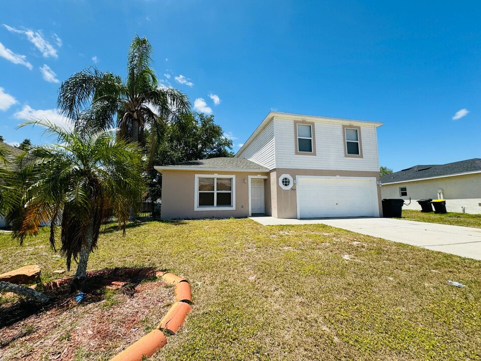 1937 Manatee Ct in Kissimmee, FL - Building Photo